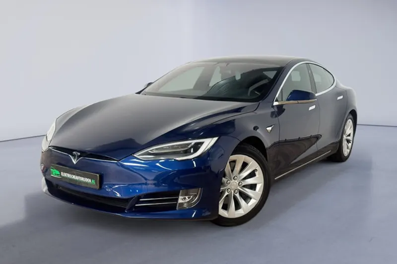 Tesla Model S (2018)