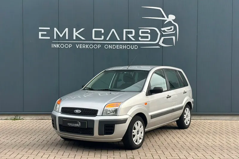 Ford Fusion (2007)