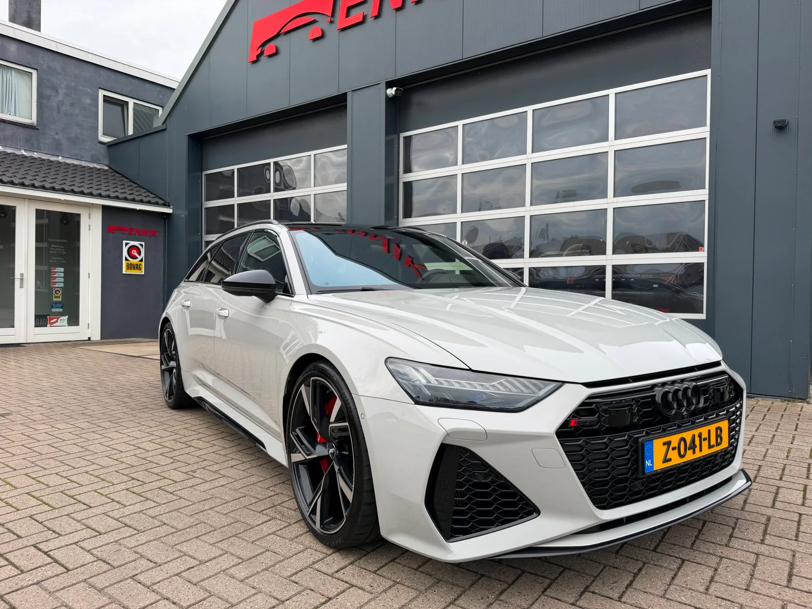 Audi RS 6 (2021) — foto 1