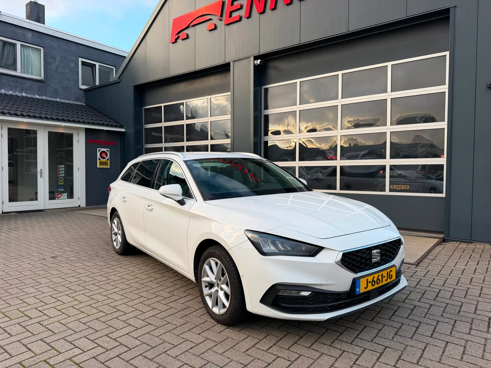SEAT Leon Sportstourer (2020) — foto 1