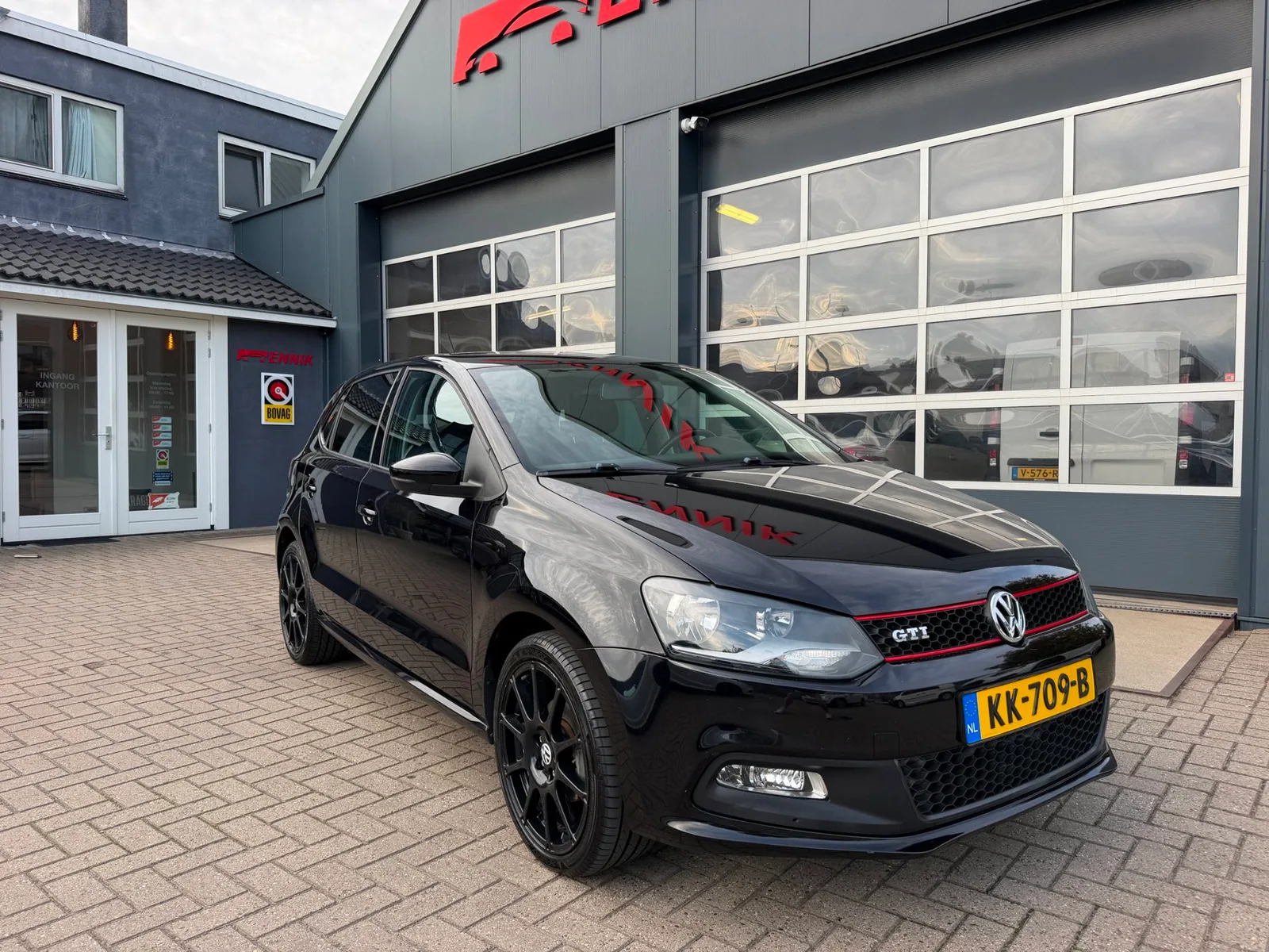 Volkswagen Polo (2013) — foto 1