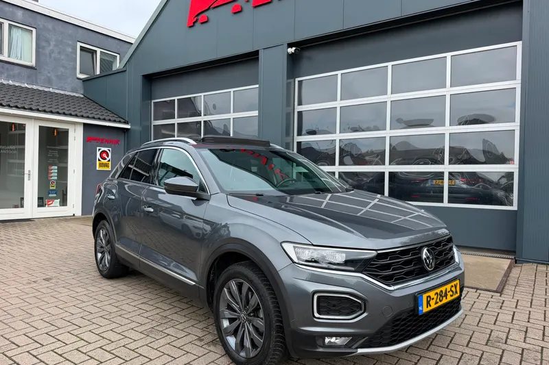 Volkswagen T-Roc (2022)