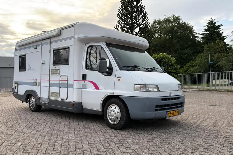 Fiat 230 (1995)