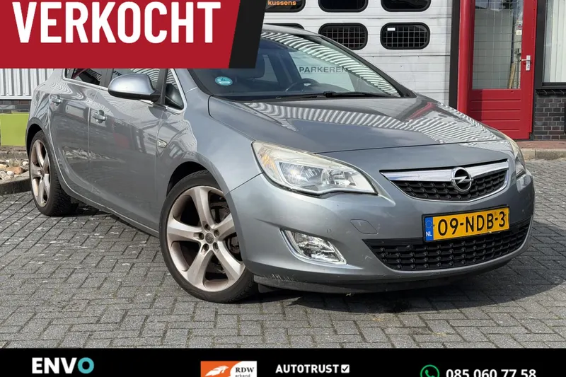 Opel Astra (2010)