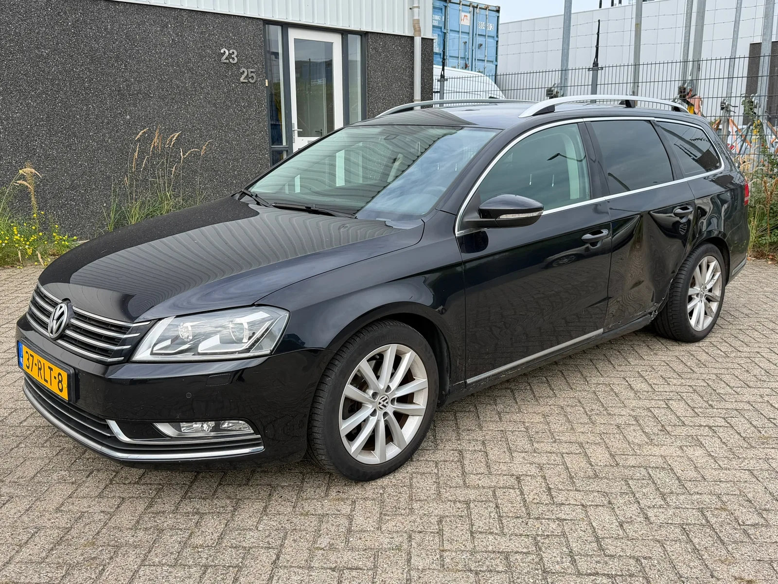 Volkswagen Passat (2011) — foto 1