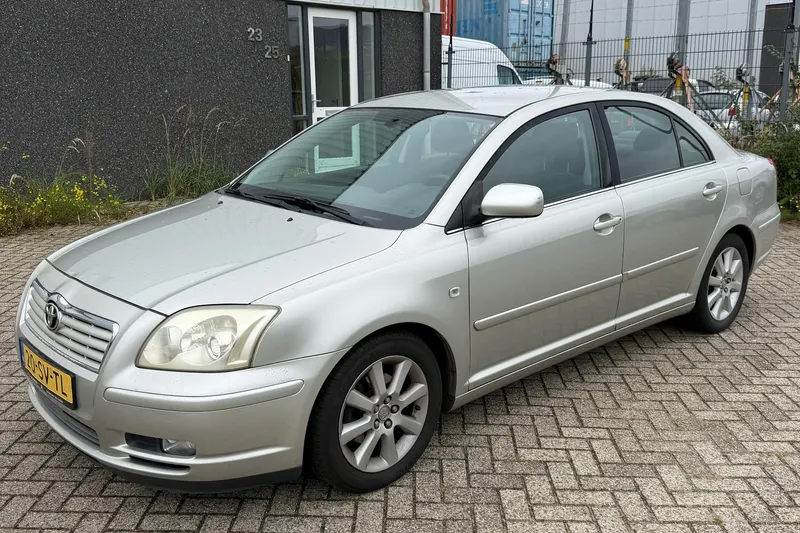 Toyota Avensis (2006)