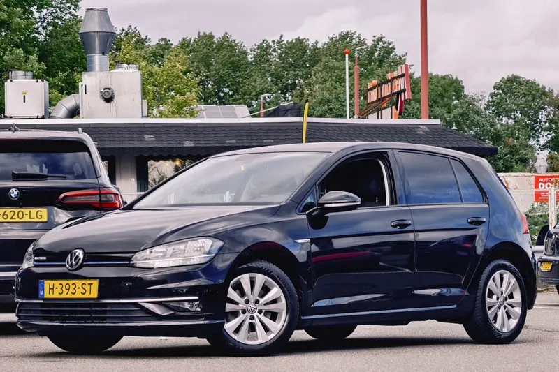 Volkswagen Golf (2020)