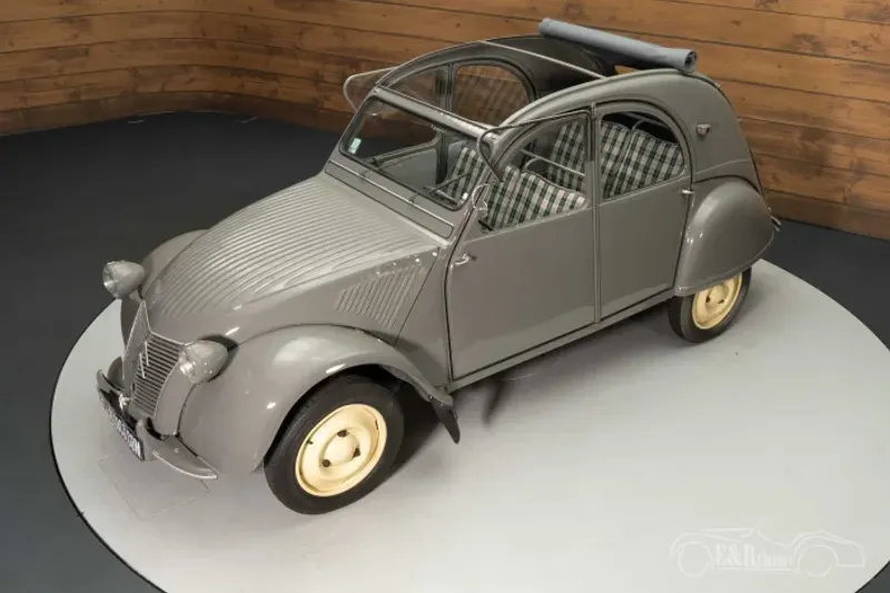 Citroën 2CV (1953)