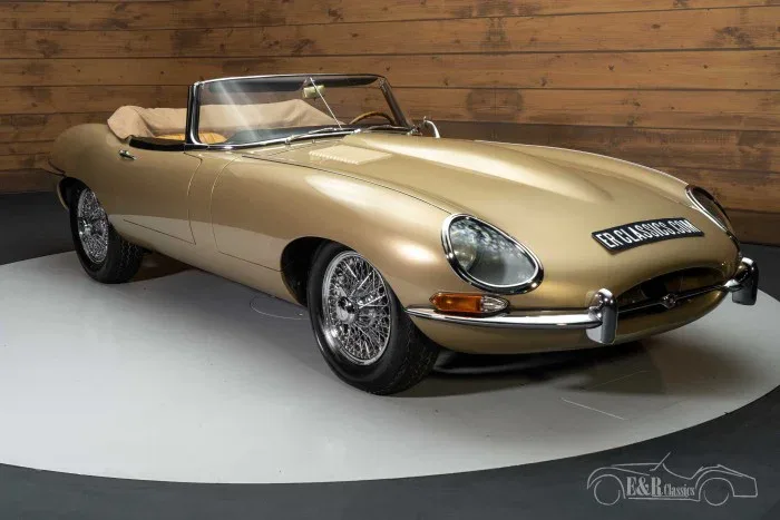 Jaguar E-Type (1965) — foto 1