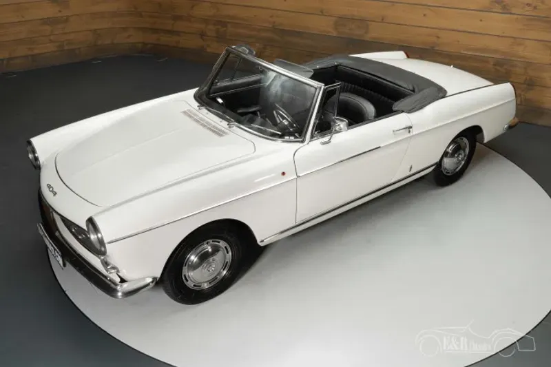 Peugeot 404 (1966)