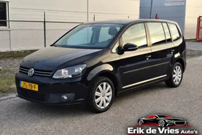 Volkswagen Touran (2015)