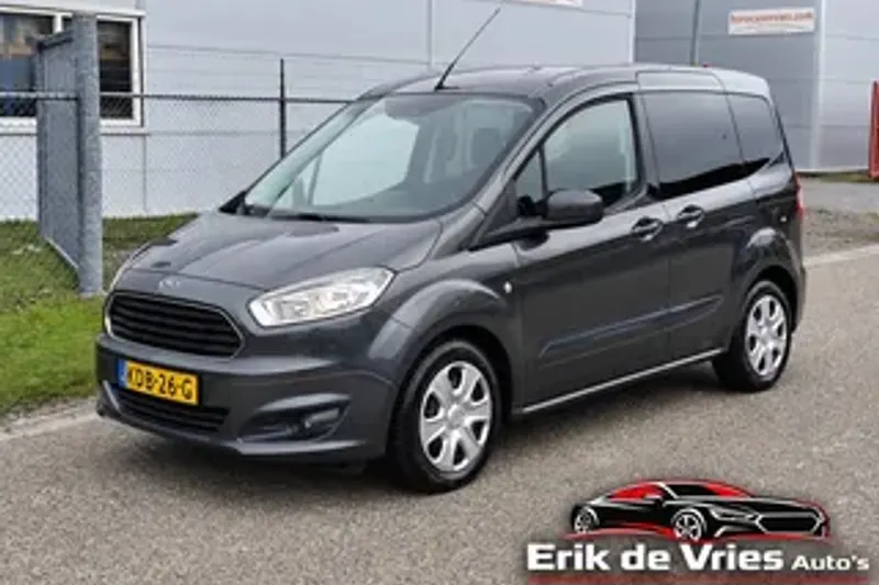 Ford Tourneo Courier (2016)