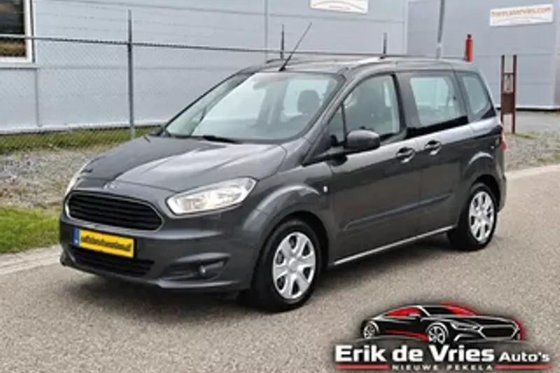 Ford Tourneo Courier (2016)