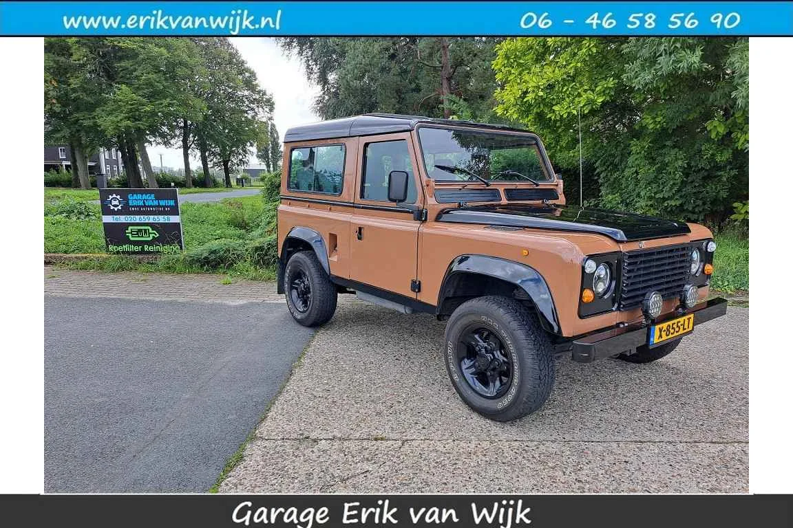 Land Rover Defender (1984) — foto 1