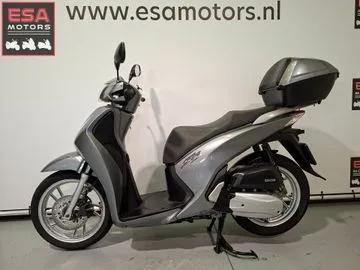 Honda SH 125I (2016) — foto 1