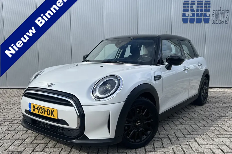 MINI Cooper (2023)