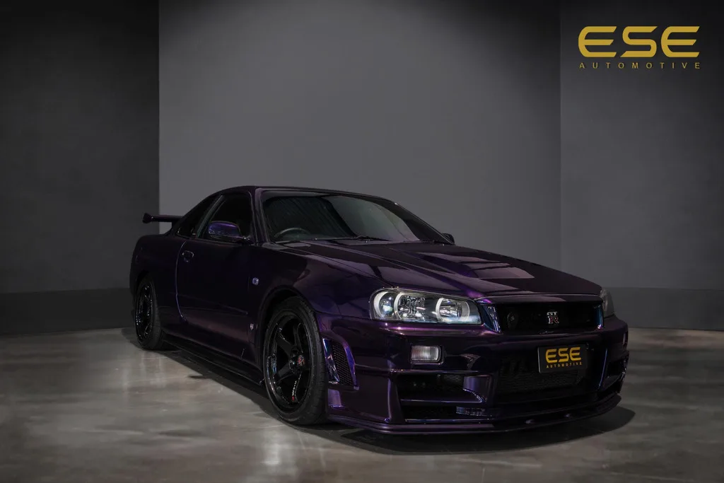 Nissan Skyline (1999) — foto 1