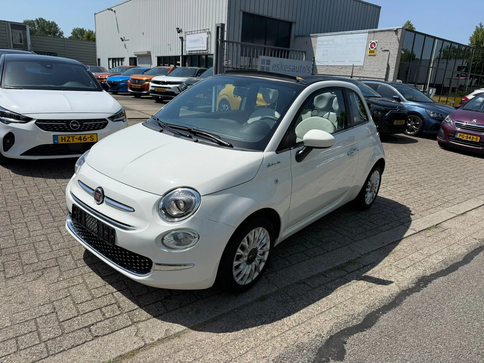 Fiat 500C (2023) — foto 1