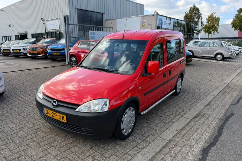 Opel Combo Tour (2008)