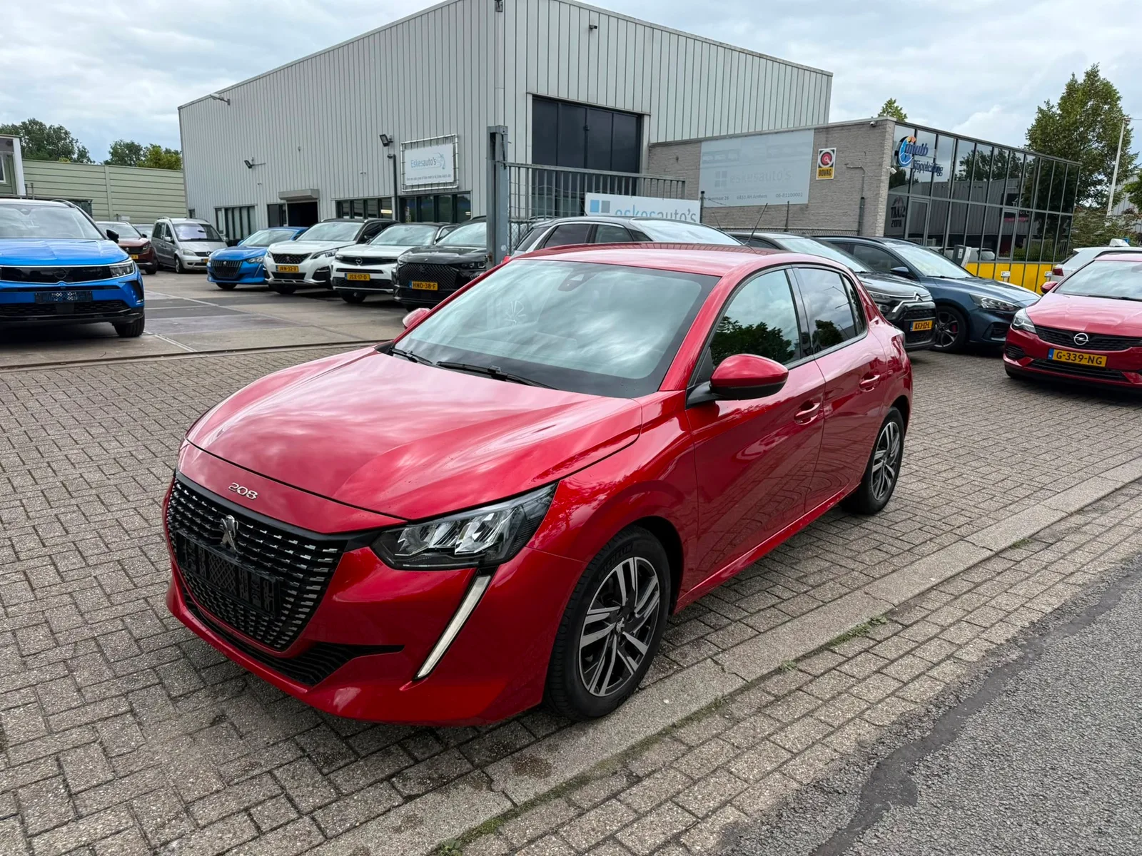 Peugeot 208 (2021) — foto 1