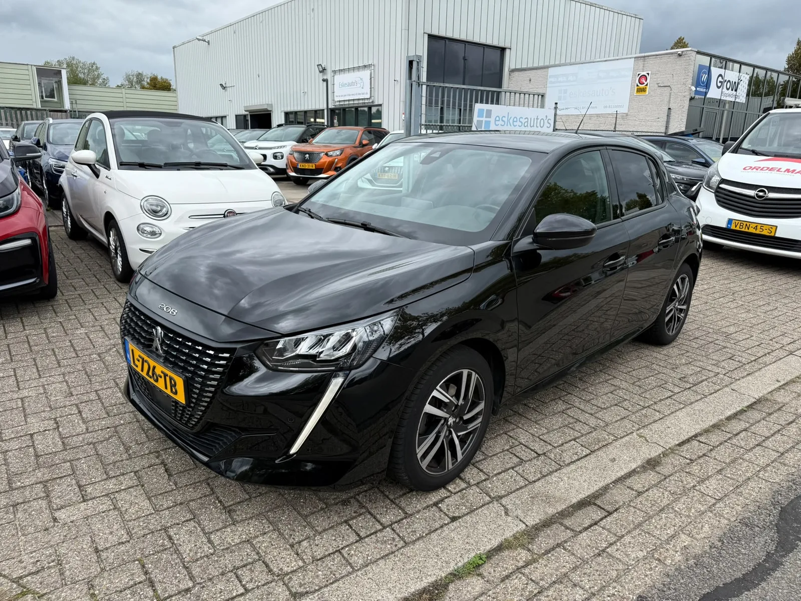 Peugeot 208 (2020) — foto 1