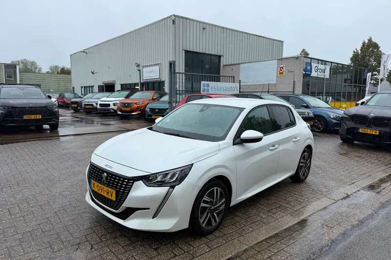 Peugeot 208 (2021)
