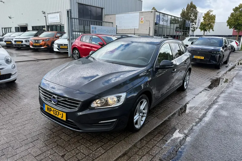 Volvo V60 (2015)