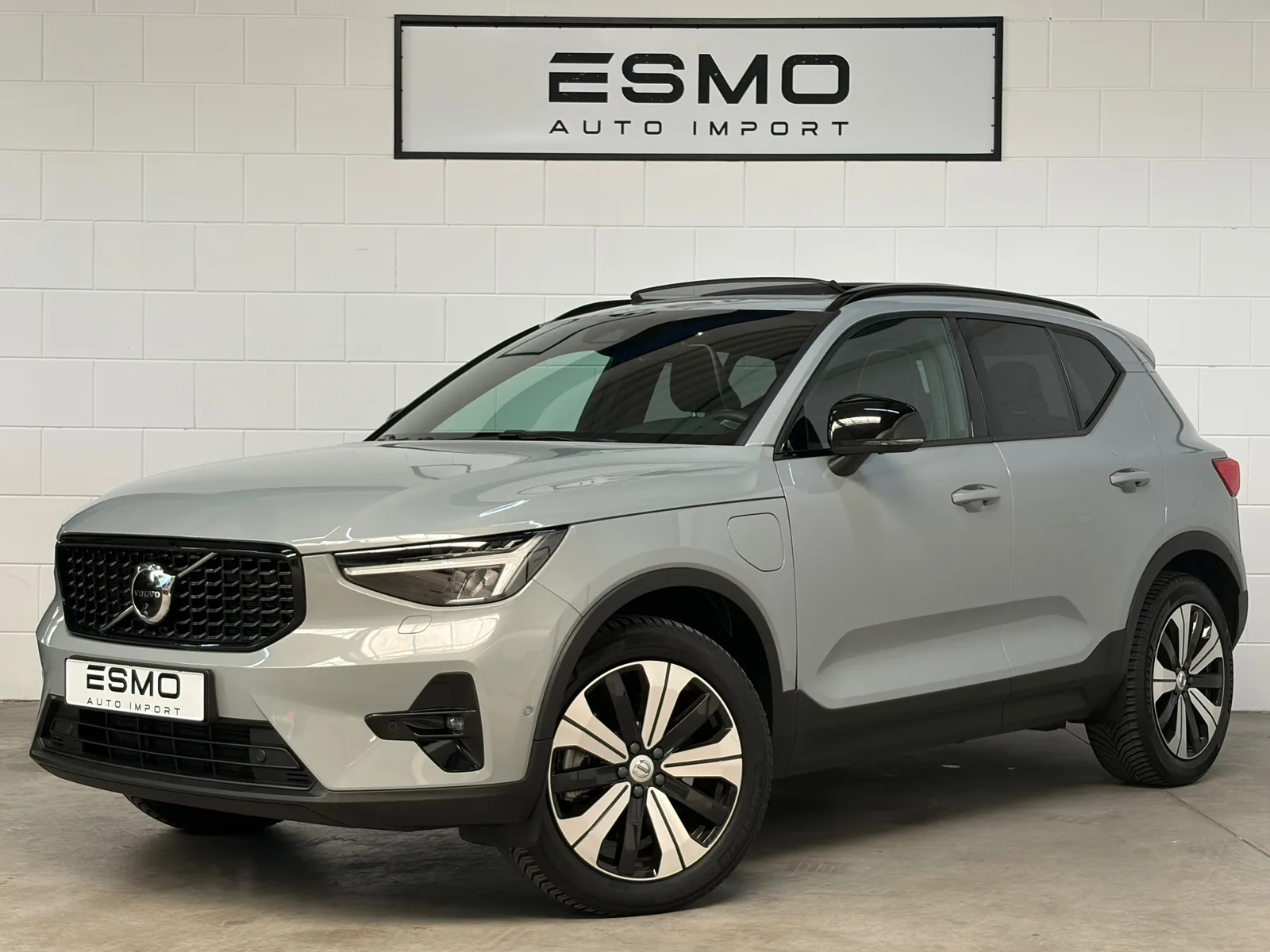 Volvo XC40 (2023) — foto 1