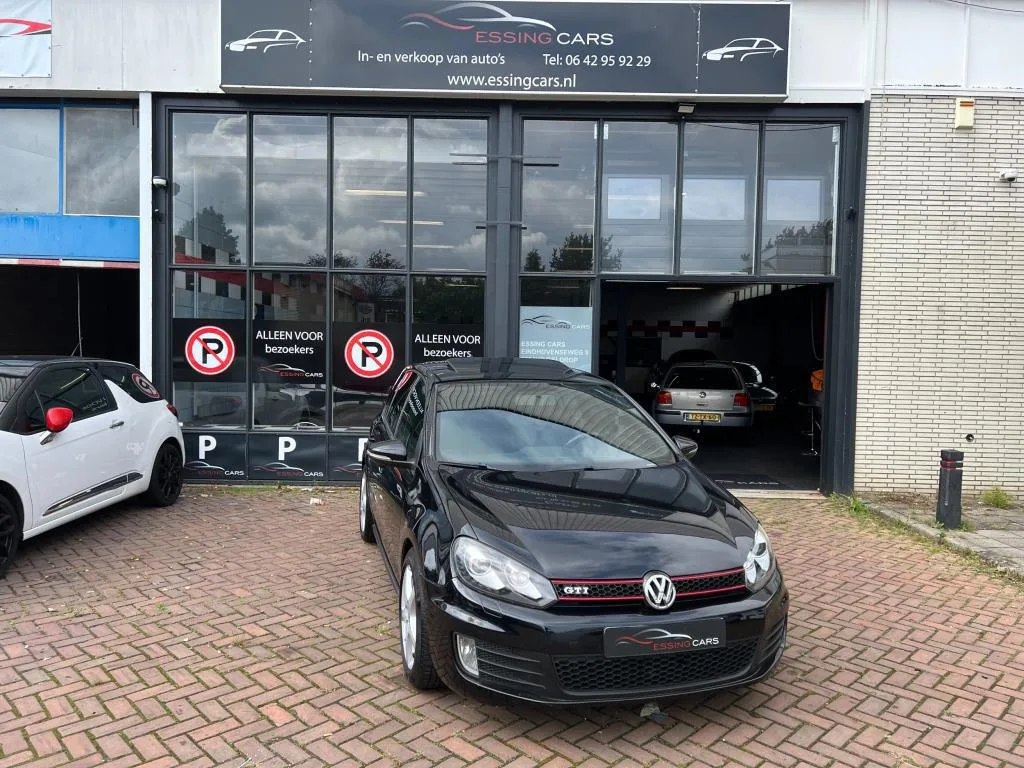 Volkswagen Golf (2010) — foto 1