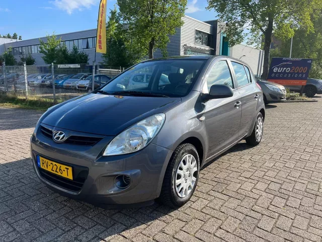 Hyundai i20 (2011) — foto 1