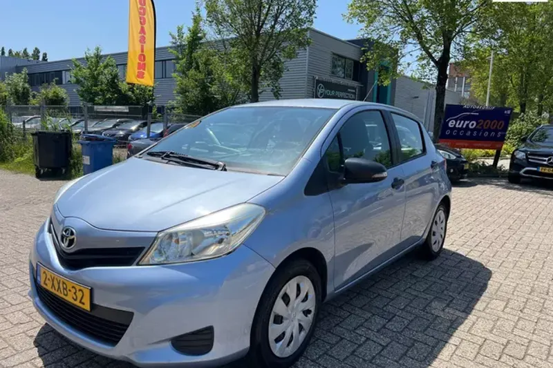 Toyota Yaris (2012)
