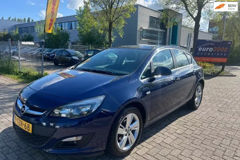 Opel Astra (2014)