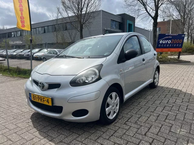 Toyota Aygo (2011) — foto 1