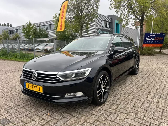 Volkswagen Passat (2016) — foto 1