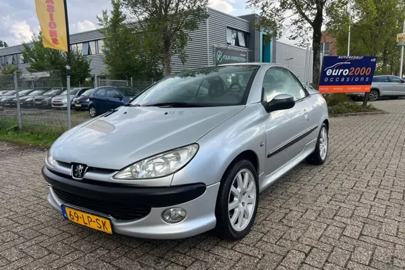 Peugeot 206 (2003)