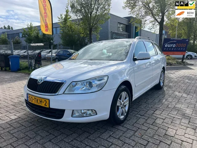 Škoda Octavia (2012) — foto 1