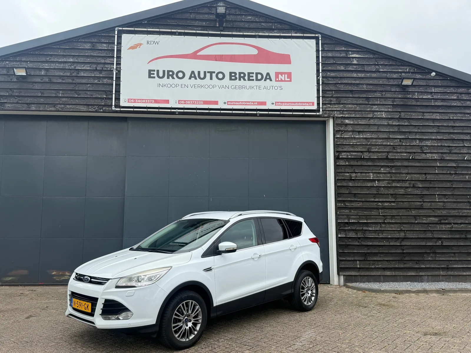 Ford Kuga (2014) — foto 1