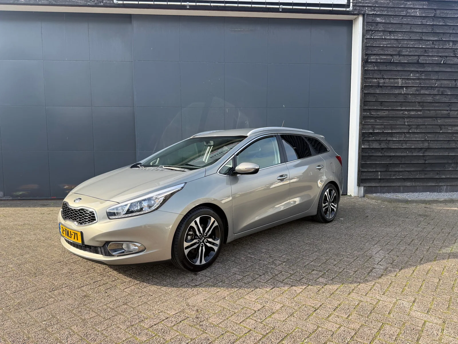 Kia Ceed (2014) — foto 1