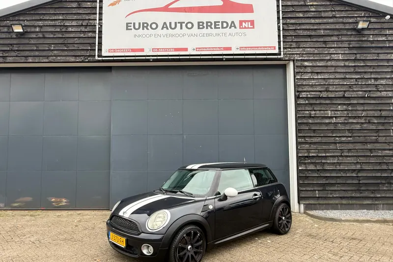 MINI Cooper (2006)