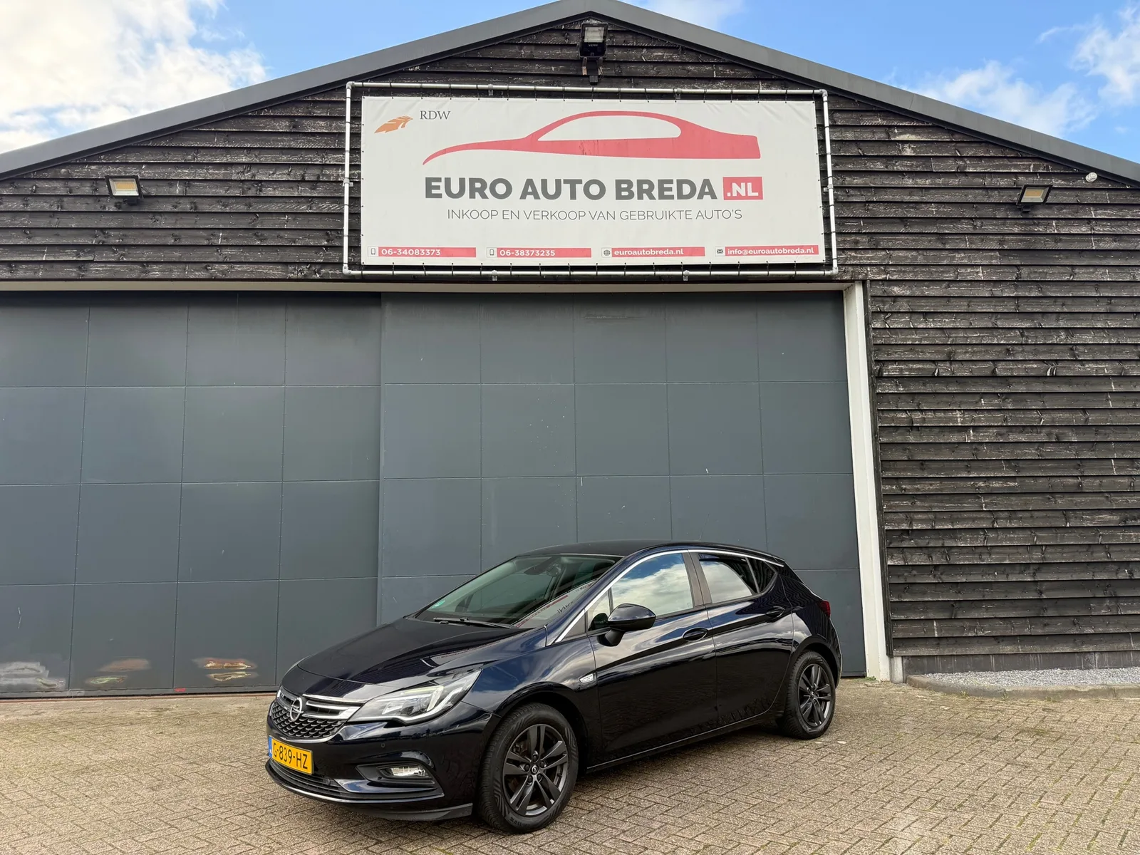 Opel Astra (2019) — foto 1