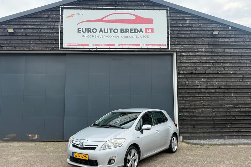 Toyota Auris (2010)