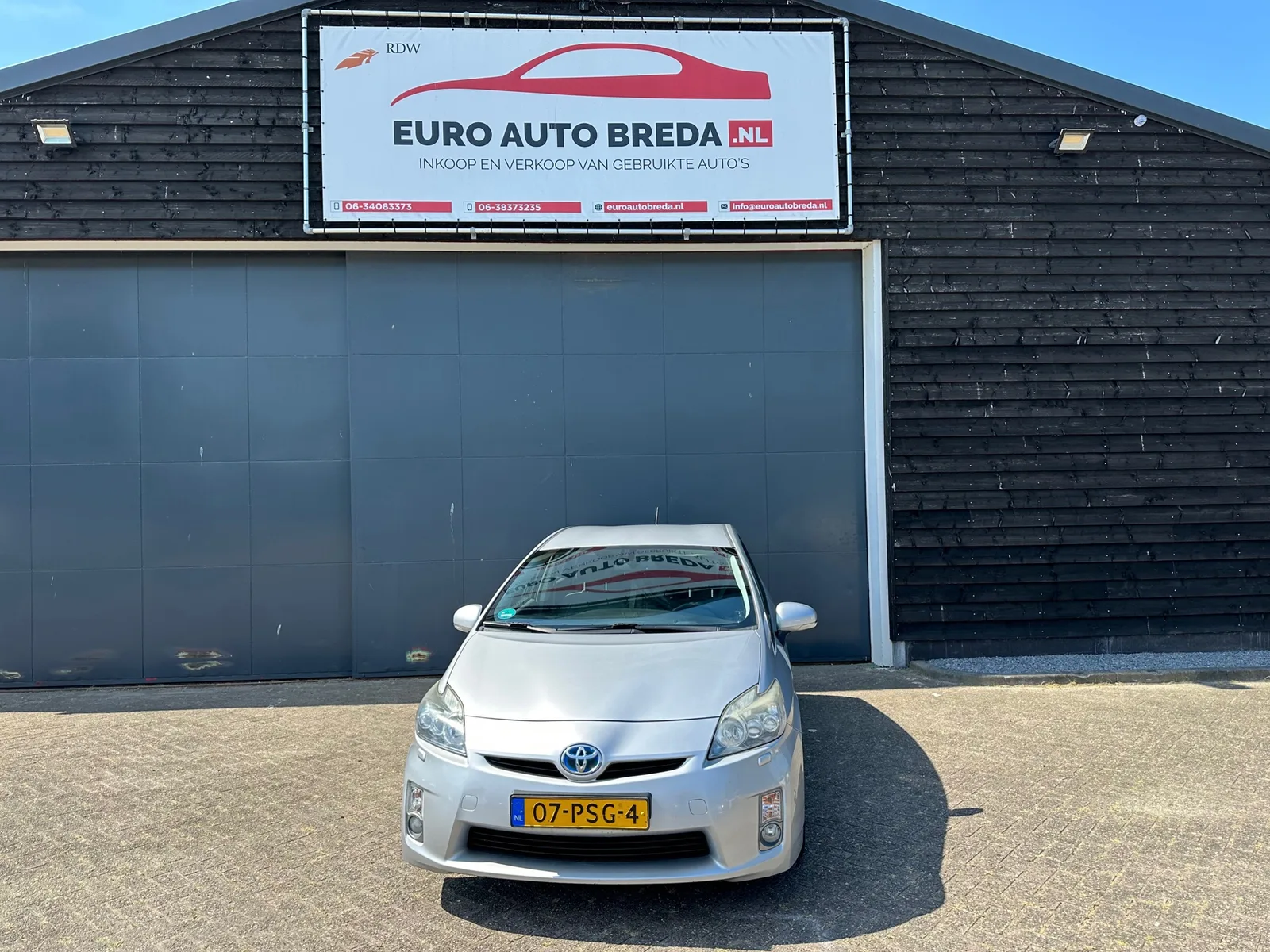 Toyota Prius (2011) — foto 1