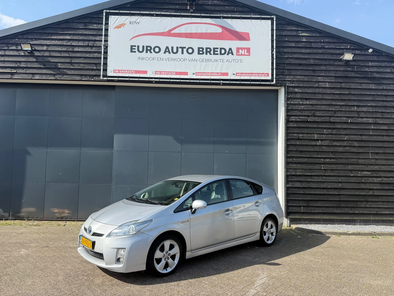 Toyota Prius (2011) — foto 1