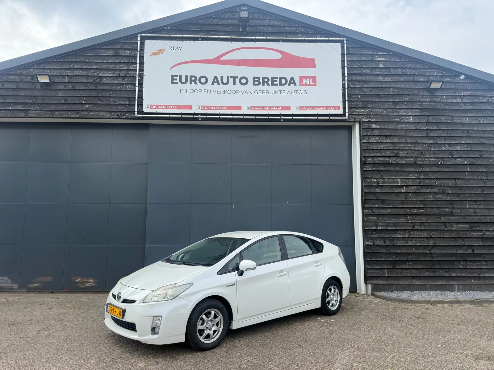 Toyota Prius (2010) — foto 1