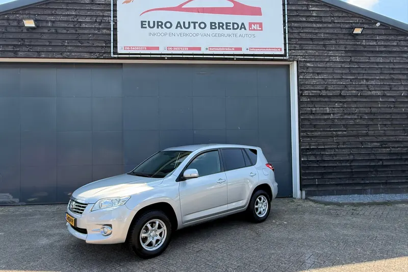 Toyota RAV4 (2012)