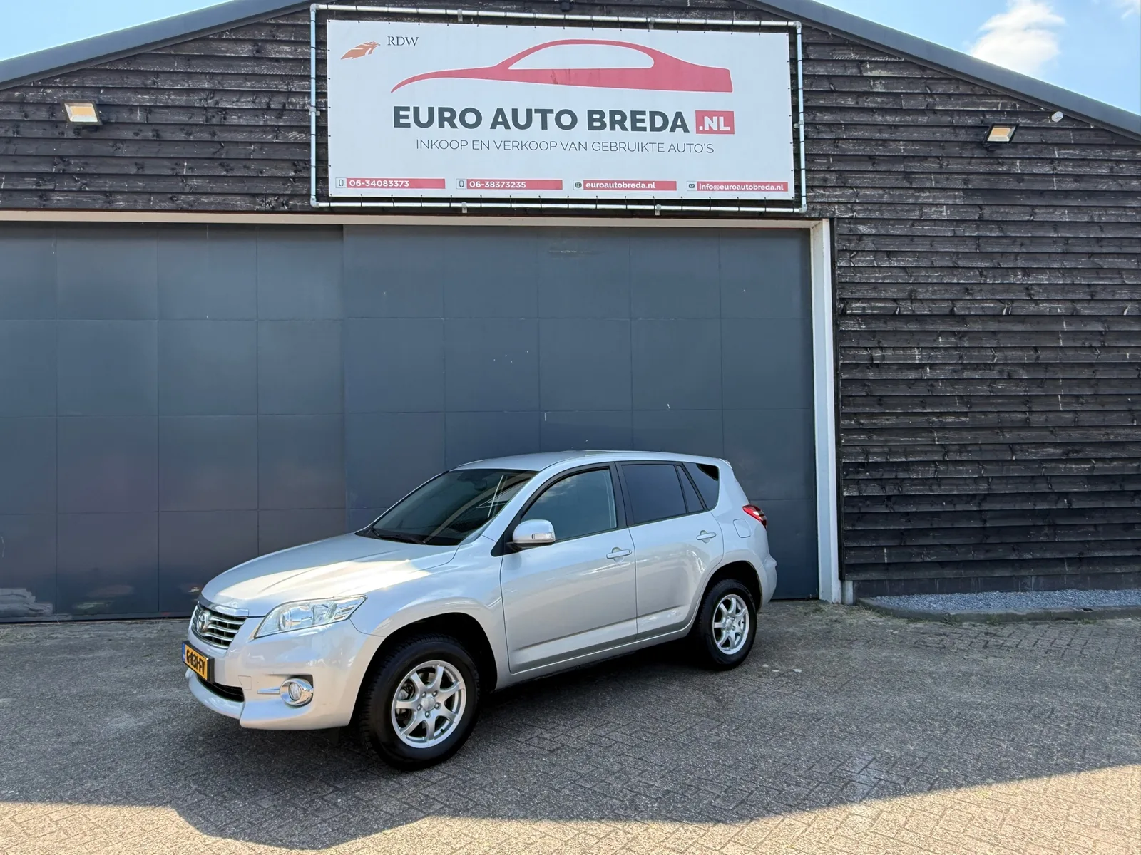 Toyota RAV4 (2012) — foto 1