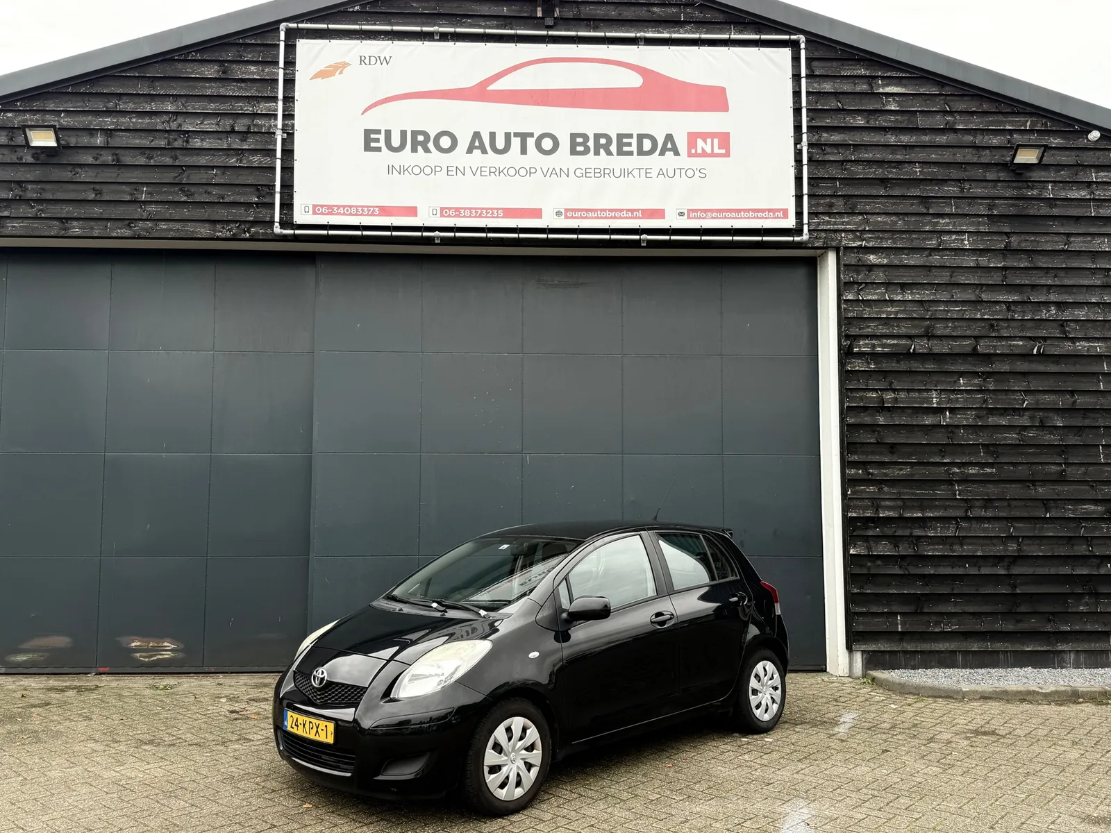 Toyota Yaris (2010) — foto 1