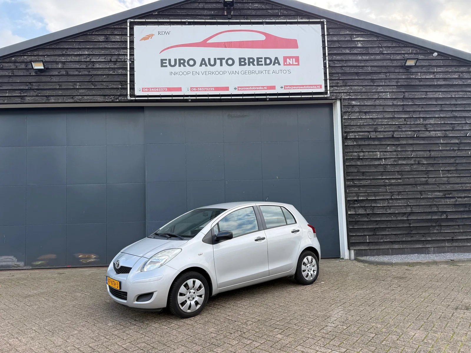 Toyota Yaris (2010) — foto 1