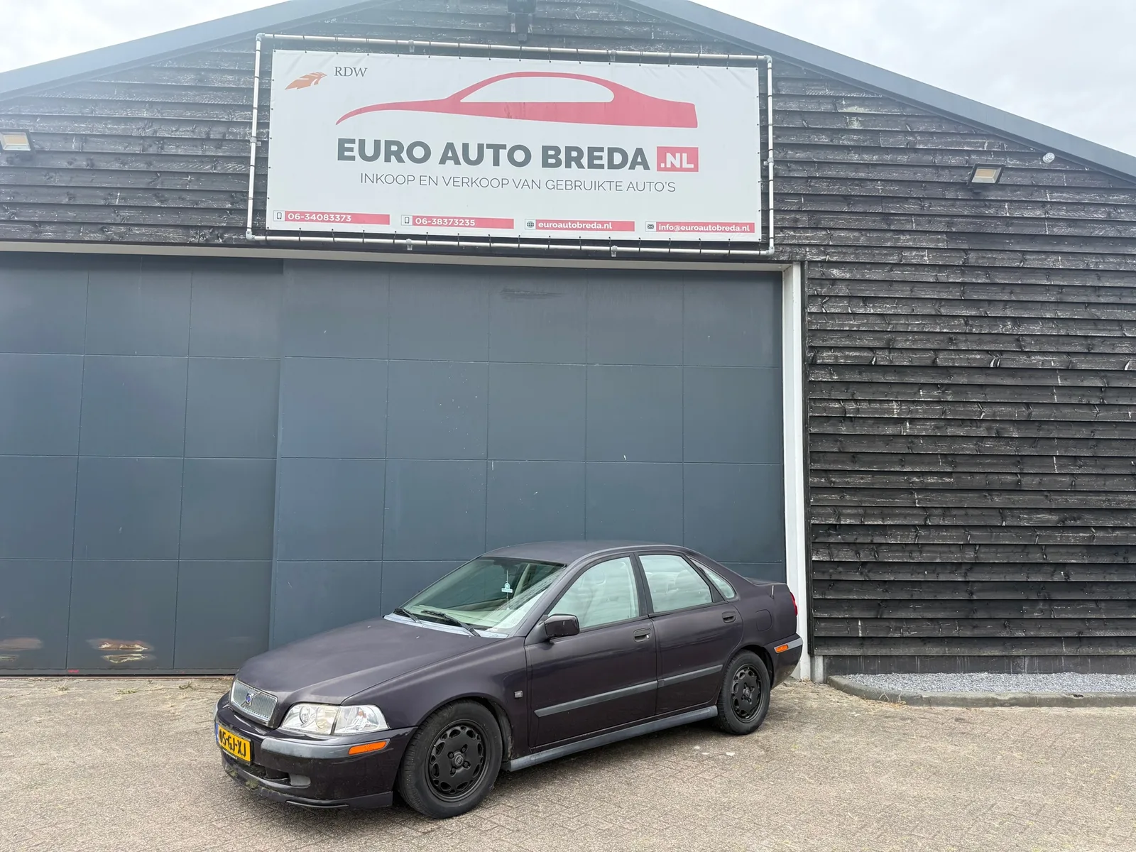Volvo S40 (2000) — foto 1