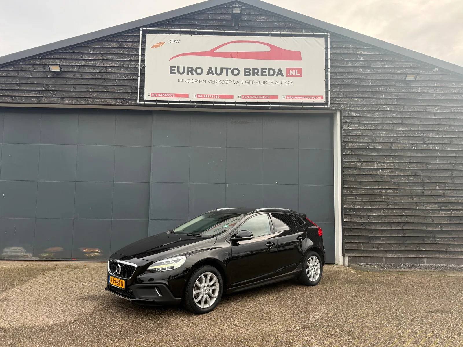 Volvo V40 Cross Country (2019) — foto 1